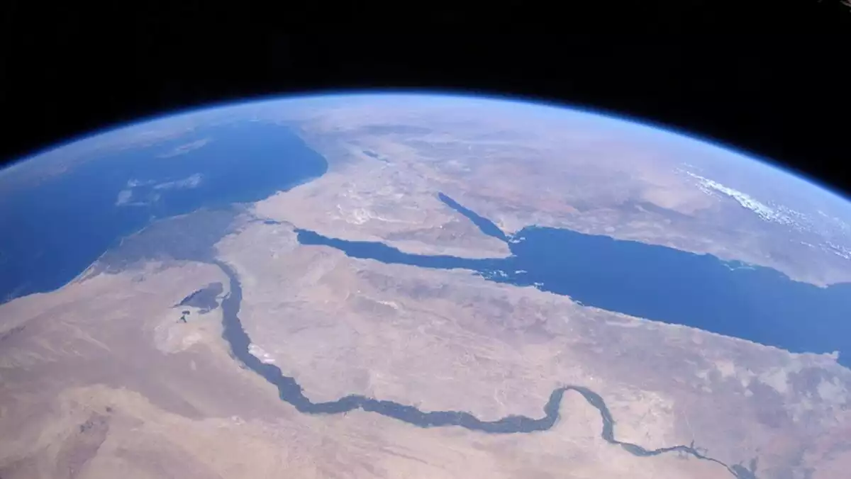 Vista del desert de Sahara i el riu Nil des de l'Estació Espacial Internacional