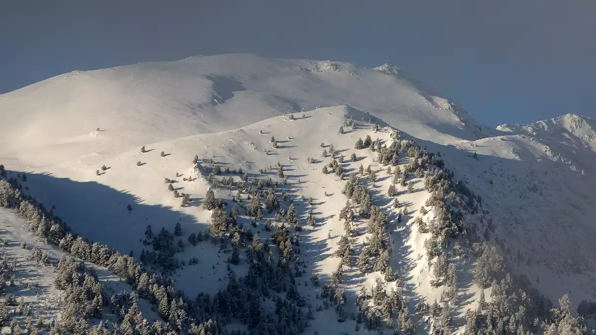 Imatge de com han quedat les cotes altes del Pallars Sobirà després de la nevada