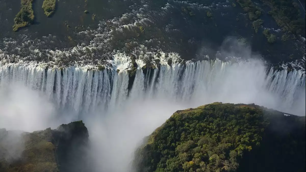 Imatge de les cascades Vitòria en època de pluges